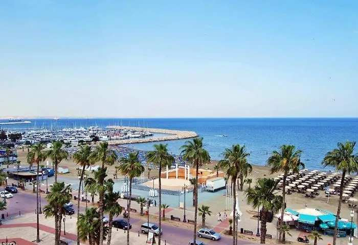 Apartment Paradise By The Sea