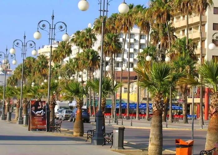 Apartment Paradise By The Sea Larnaca