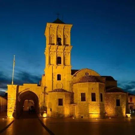 아파트 Paradise By The Sea