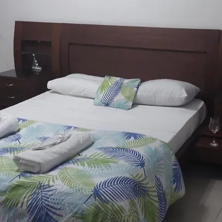 Paradise By The Sea 라르나카